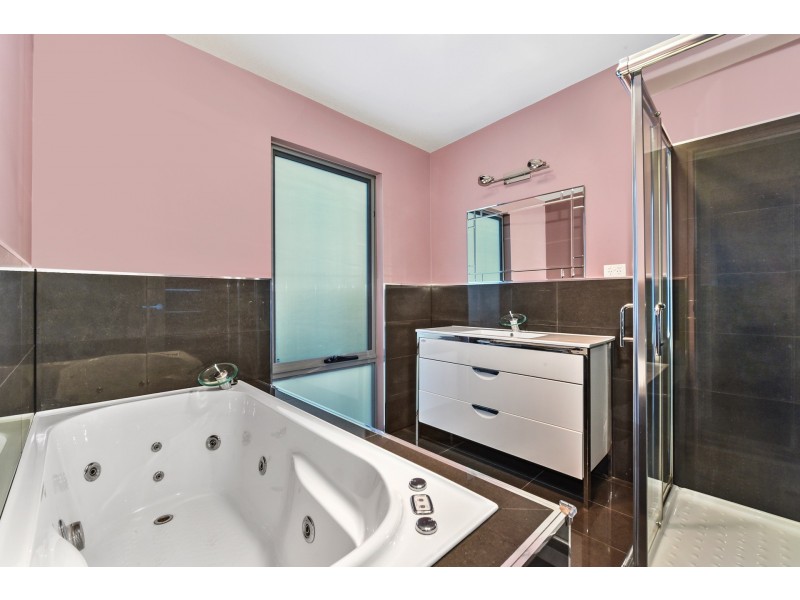 3 Carries Close, Riverside TAS 7250