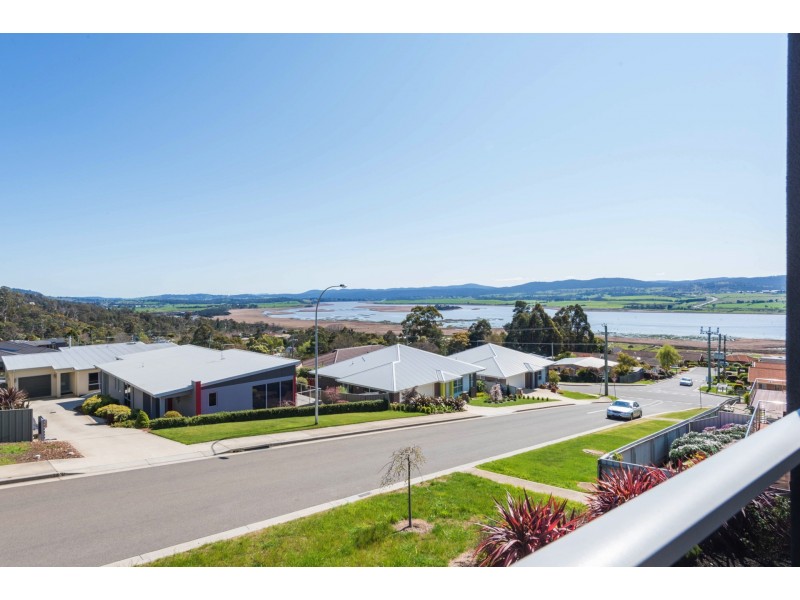 3 Carries Close, Riverside TAS 7250