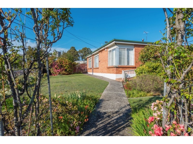 6 Burrows Street, Prospect Vale TAS 7250