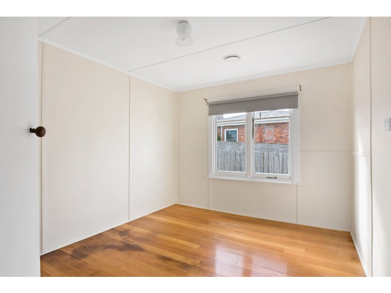 4 Hardinge Avenue, Newnham TAS 7248