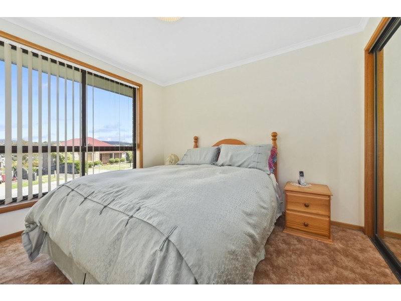 2/30 Essendon Street, Summerhill TAS 7250