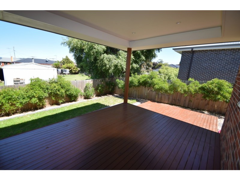 27 Dafnis Drive, Newnham TAS 7248