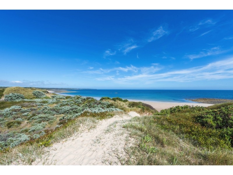 10 Esplanade, Beechford TAS 7252