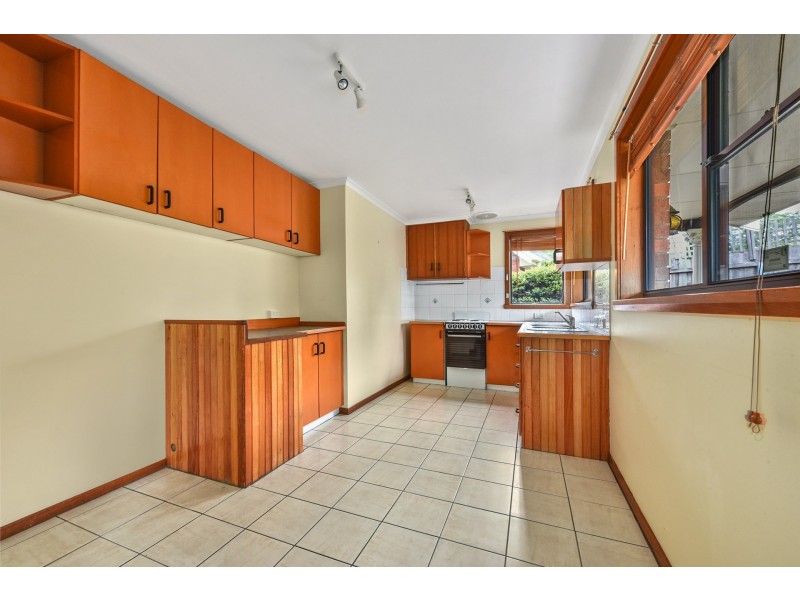 2/4 Glyndon Court, Norwood TAS 7250