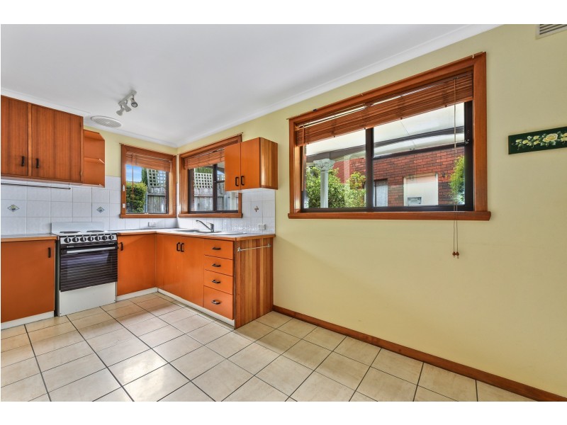2/4 Glyndon Court, Norwood TAS 7250