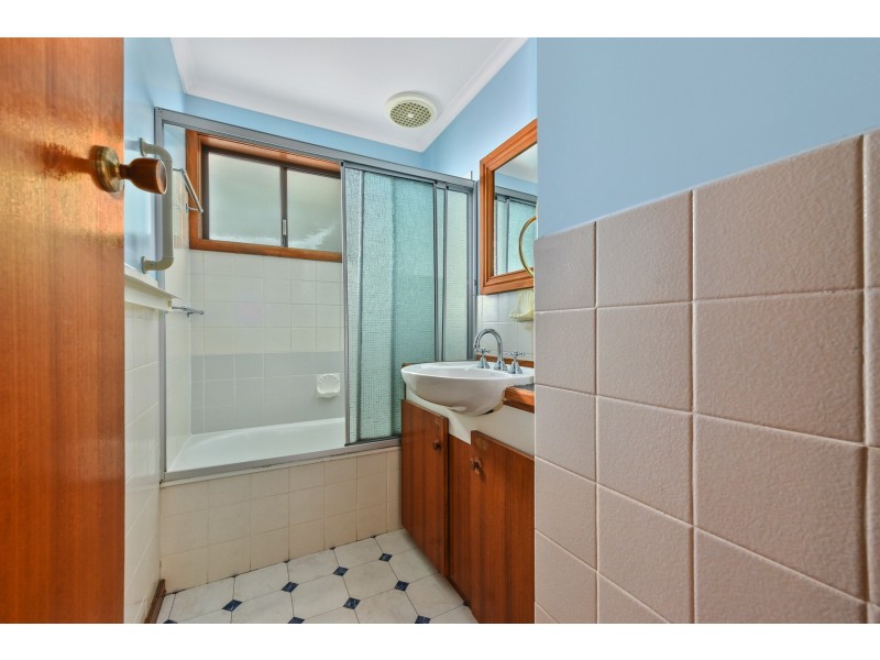 2/4 Glyndon Court, Norwood TAS 7250