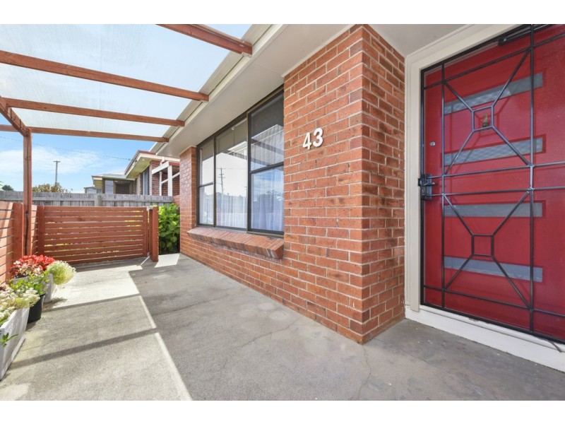 43 Cornwall Crescent, Newnham TAS 7248