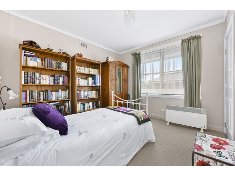 43 Cornwall Crescent, Newnham TAS 7248