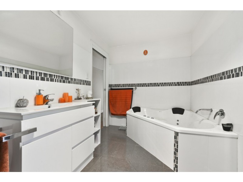 1/9 Pine Avenue, Newstead TAS 7250