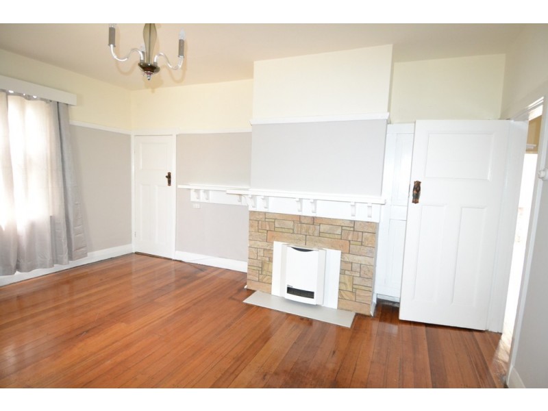 21 Button Street, Mowbray TAS 7248