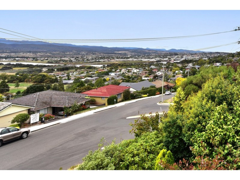 17 Rannoch Avenue, Riverside TAS 7250