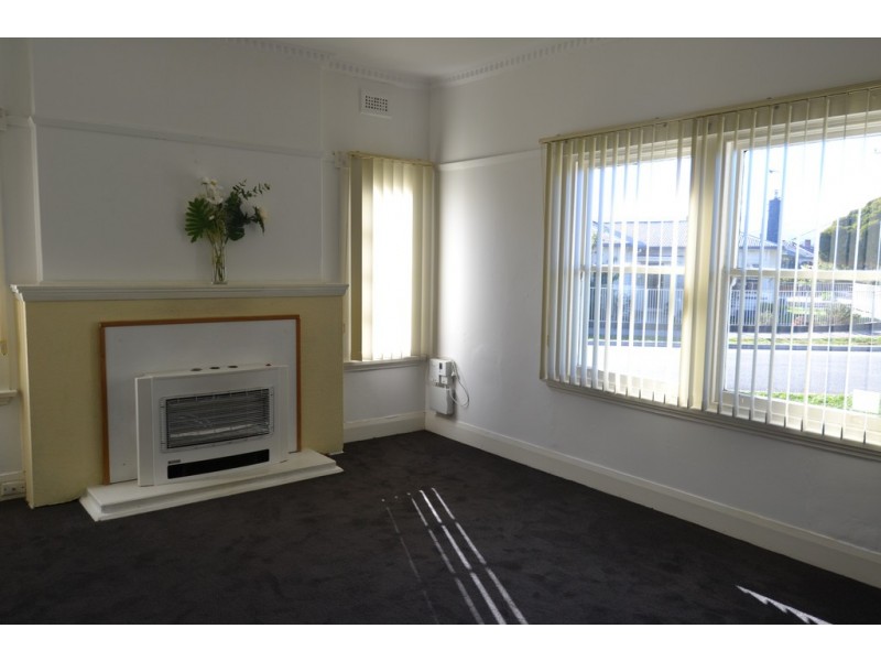 19 Rowan Avenue, Newstead TAS 7250