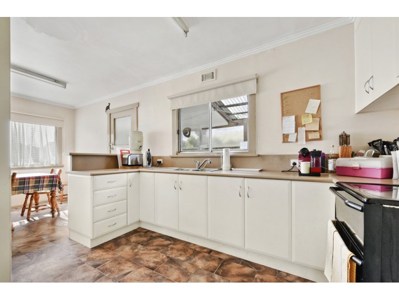 5 Kertch Road, St Leonards TAS 7250