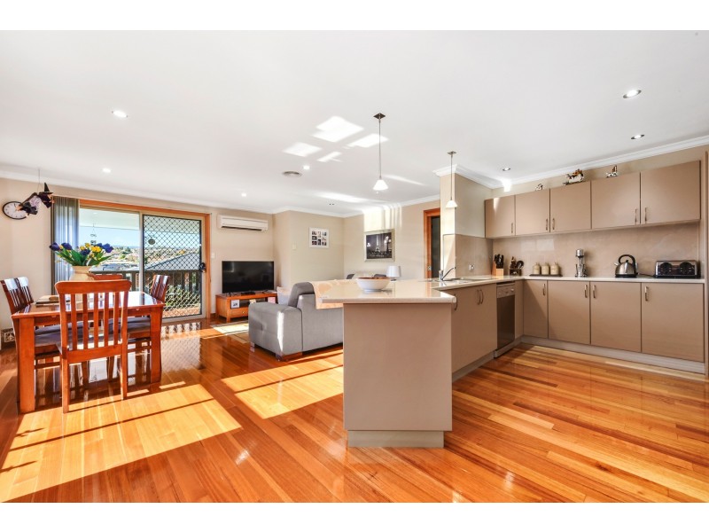 82 Mount Stuart Drive, Newnham TAS 7248