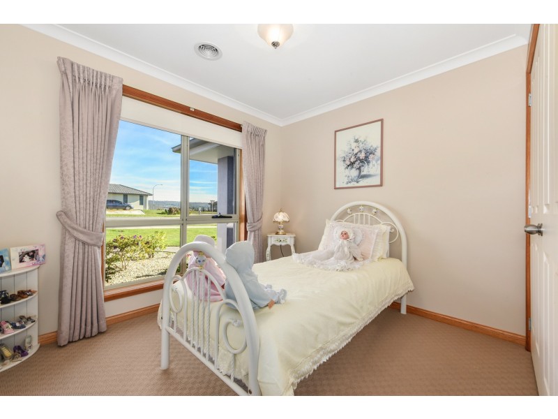 82 Mount Stuart Drive, Newnham TAS 7248