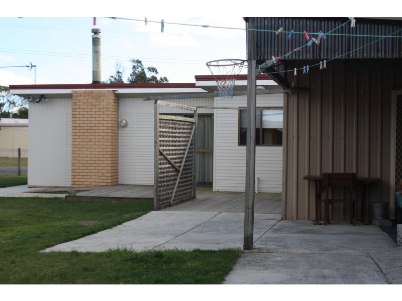 14 Main Road, Musselroe Bay TAS 7264
