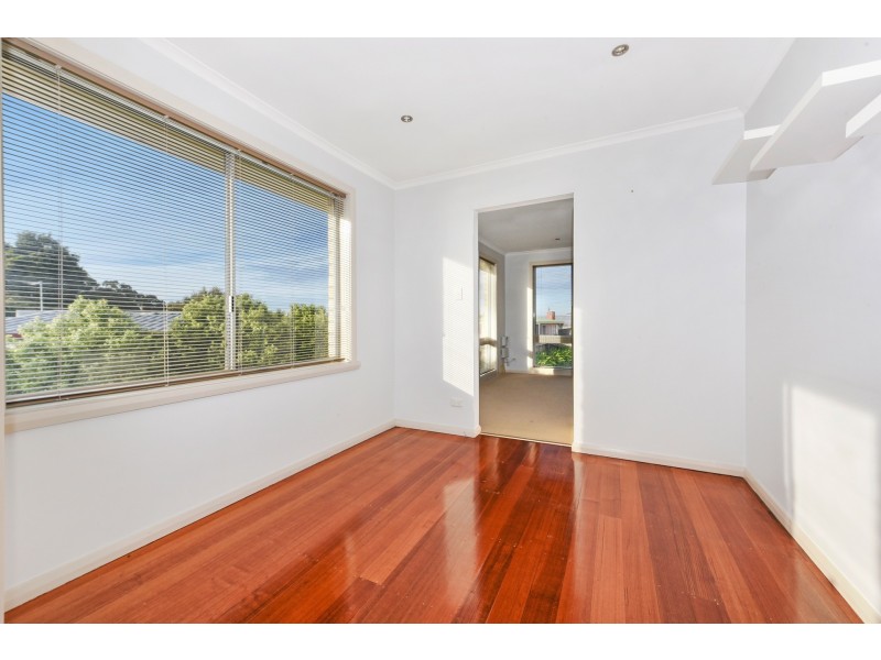 19 Crestview Court, Newnham TAS 7248
