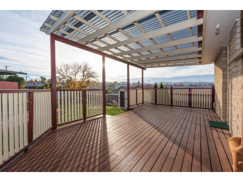 19 Crestview Court, Newnham TAS 7248