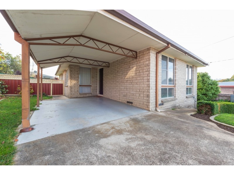 19 Crestview Court, Newnham TAS 7248