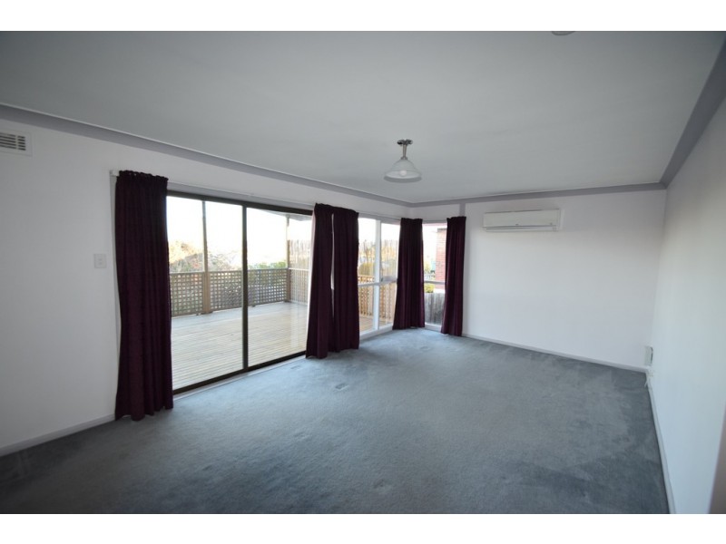 18 Crestview Court, Newnham TAS 7248