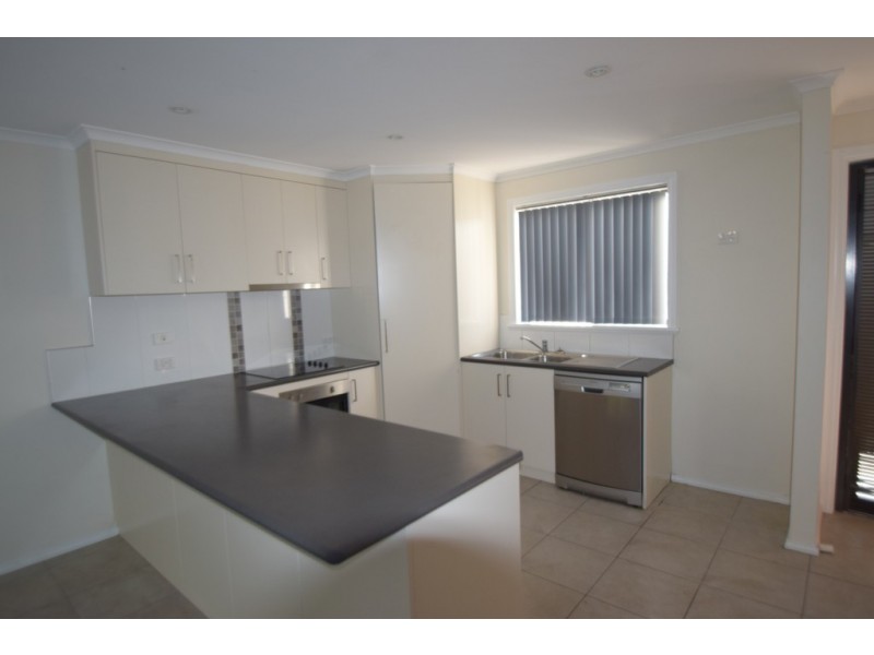2/4 Miriam Court, Newnham TAS 7248