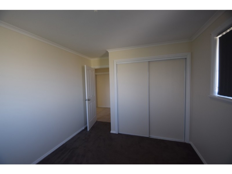 2/4 Miriam Court, Newnham TAS 7248