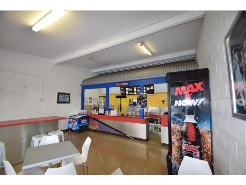 Shop 4 The Olde Tudor Complex, Prospect TAS 7250