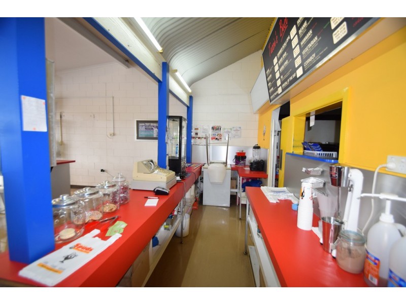 Shop 4 The Olde Tudor Complex, Prospect TAS 7250