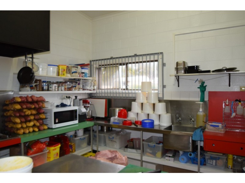 Shop 4 The Olde Tudor Complex, Prospect TAS 7250