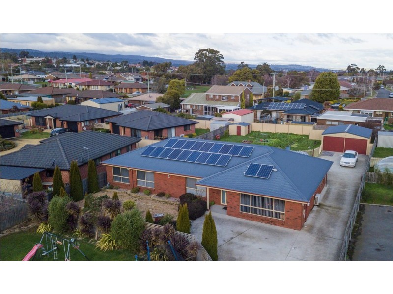 27a Bartlett Grove, Newnham TAS 7248