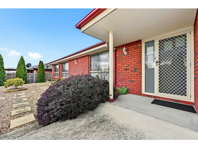 27a Bartlett Grove, Newnham TAS 7248