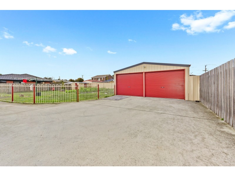 27a Bartlett Grove, Newnham TAS 7248