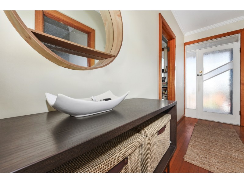 15 Crestview Court, Newnham TAS 7248