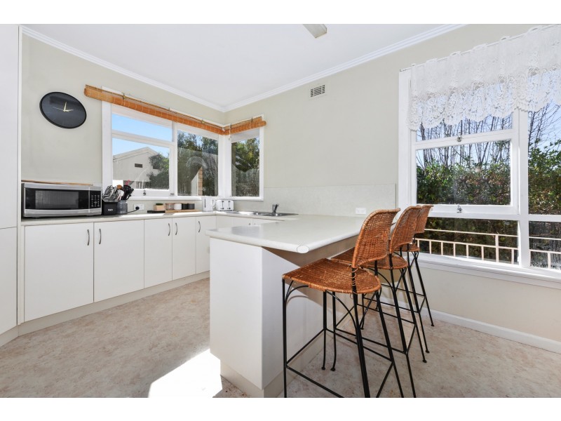 15 Crestview Court, Newnham TAS 7248