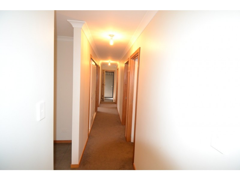 9 Ford Court, Newnham TAS 7248