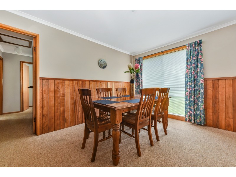 2/12 Drysdale Court, Newnham TAS 7248