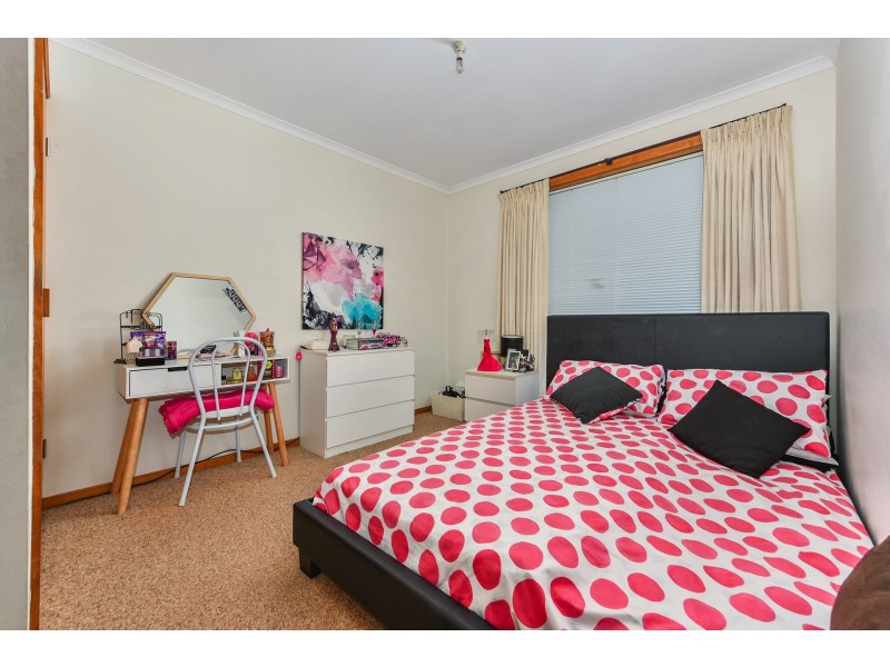 2/12 Drysdale Court, Newnham TAS 7248