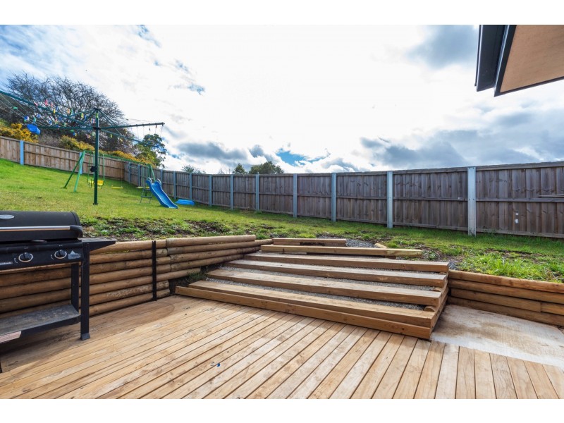 97 Parklands Parade, Newnham TAS 7248