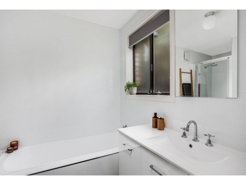 38 New World Avenue, Trevallyn TAS 7250