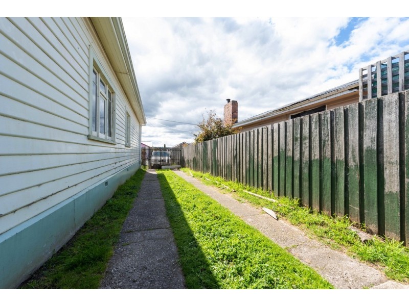 12 Verdun Street, Mowbray TAS 7248