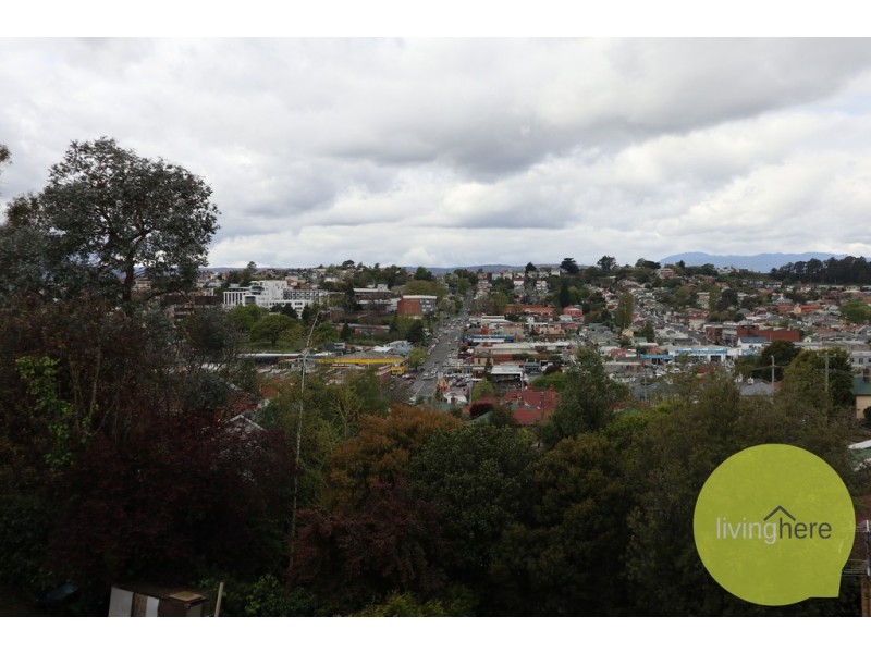 2/24 Connaught Crescent, West Launceston TAS 7250