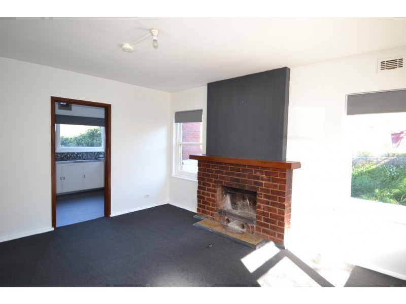 2/24 Connaught Crescent, West Launceston TAS 7250