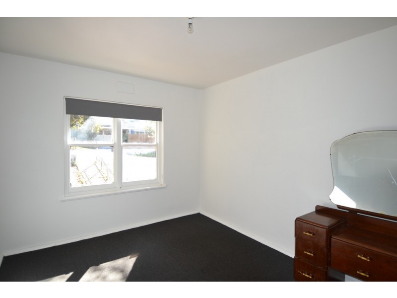 2/24 Connaught Crescent, West Launceston TAS 7250