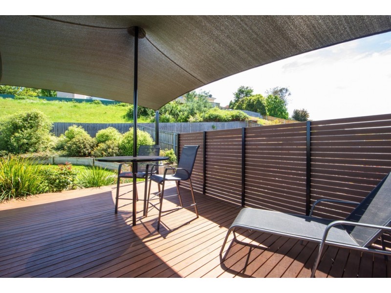 67 Parklands Parade, Newnham TAS 7248