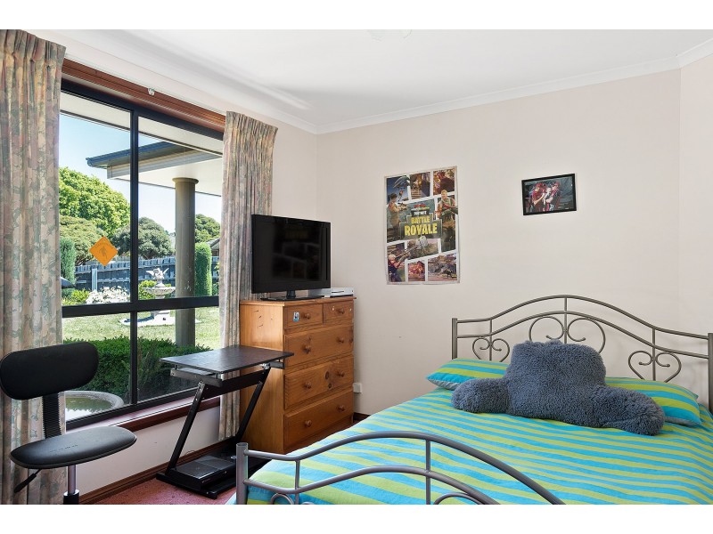 9 Landsborough Avenue, Newstead TAS 7250