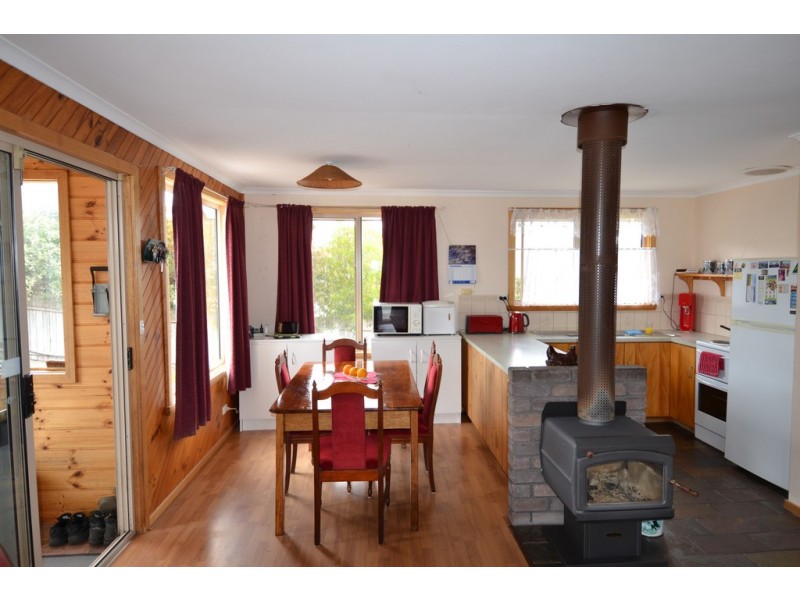 15 Howard Street, Bellingham TAS 7254