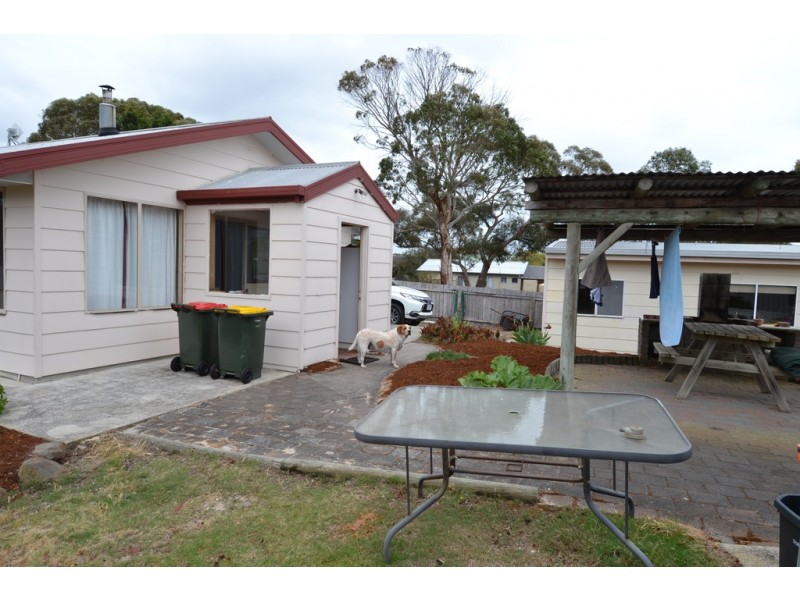 15 Howard Street, Bellingham TAS 7254