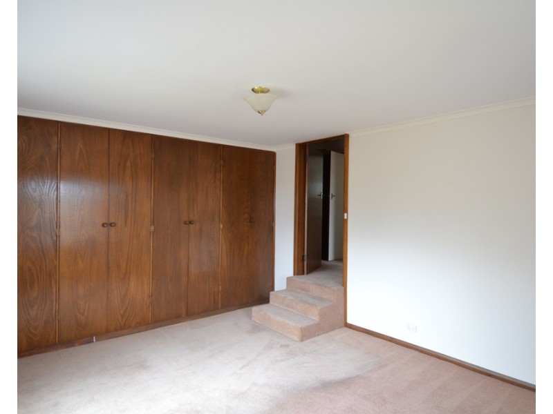 18 Snow Street, Newnham TAS 7248