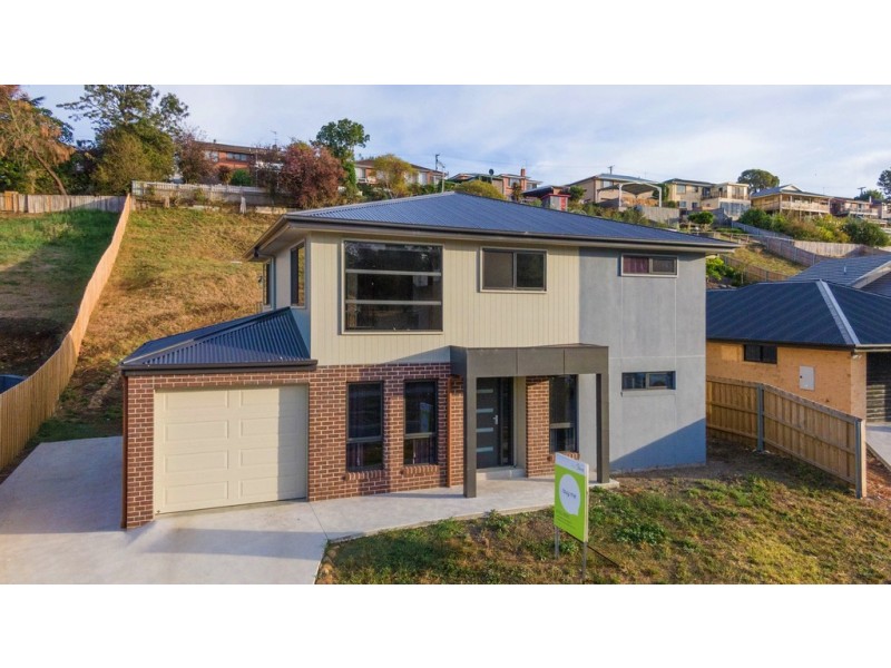 75 Parklands Parade, Newnham TAS 7248