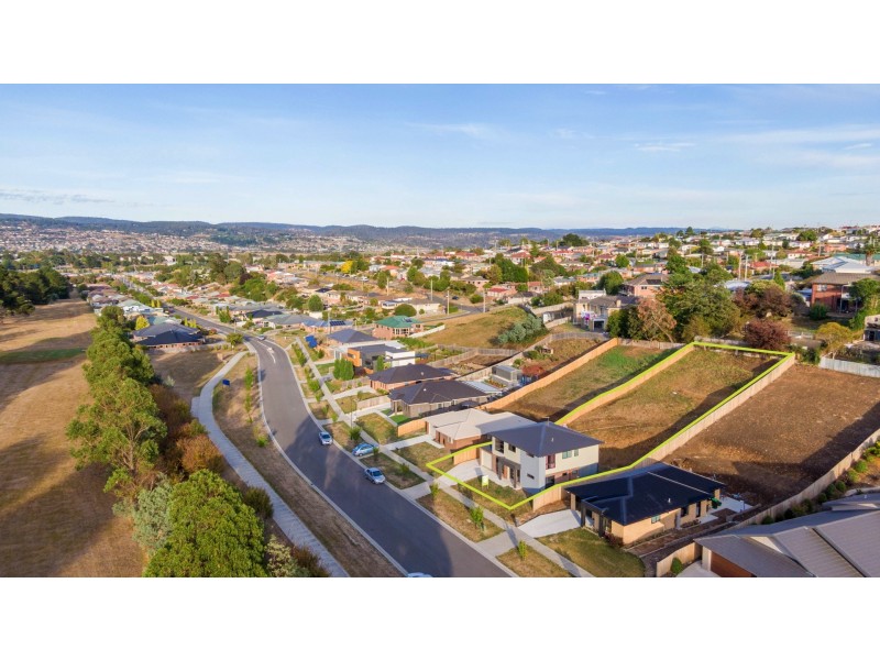 75 Parklands Parade, Newnham TAS 7248